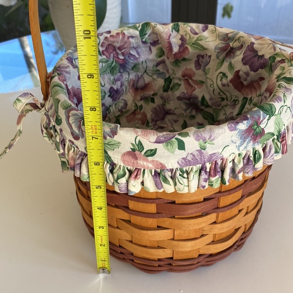 Longaberger Vintage basket. Collectible 1996 - Picture 8 of 8